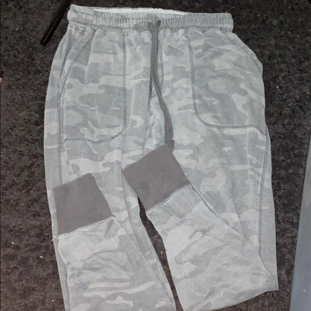 Camo Cuffed Joggers